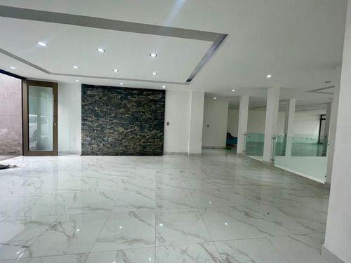 Casa En Venta, Condado De Sayavedra, 5 Recámaras