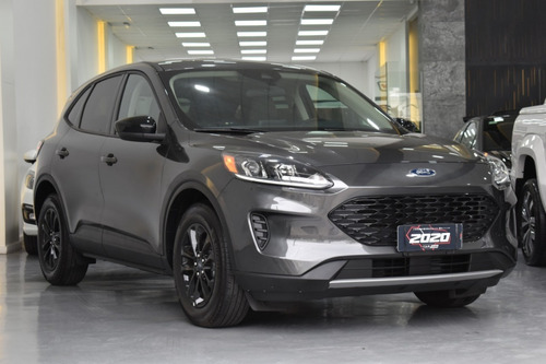Kuga Hibrida Se