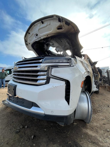 Chevrolet Suburban High Country 2021 Por Partes