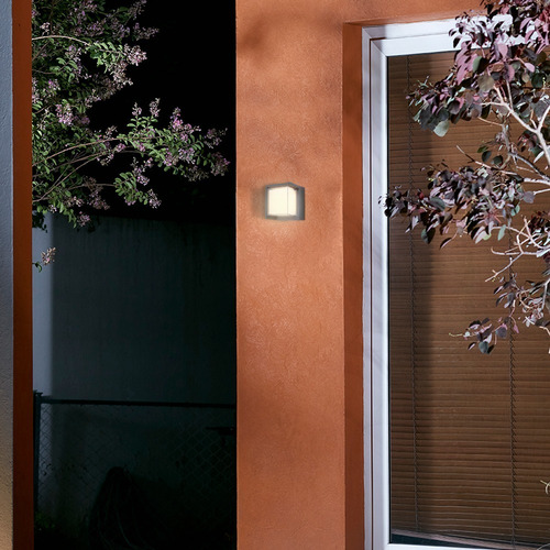 Imagen 3 de 8 de Lámpara Para Muro Exterior, Gris 15w, Luz Cálida Tecnolite