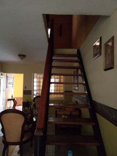 Imagen 8 de 18 de Casa En Venta En La Candelaria Maracay // 04243385555
