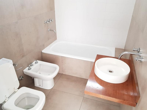 Imagen 7 de 16 de Venta: Precioso Monoambiente Apto Profesional Sum Parrilla Laundry