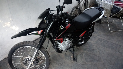 Imagen 9 de 12 de Corven Triax 150 Cc R3 2019