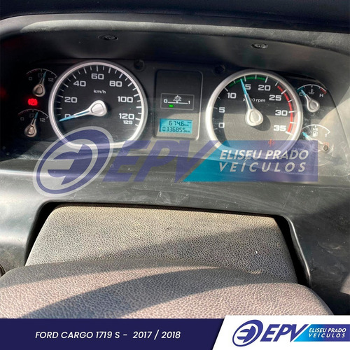 Imagem 9 de 10 de Ford Cargo 1719