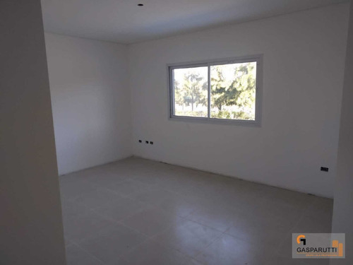 Imagen 5 de 26 de Excelente Casa A Estrenar En Barrio San Rafael!