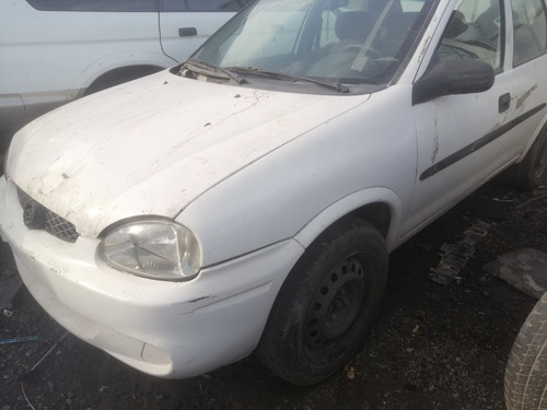 Imagen 1 de 5 de Chevrolet Corsa 2006 En Desarme