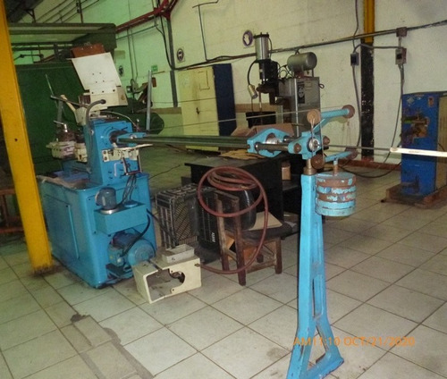 Imagen 3 de 3 de Torno Revolver Neumatico