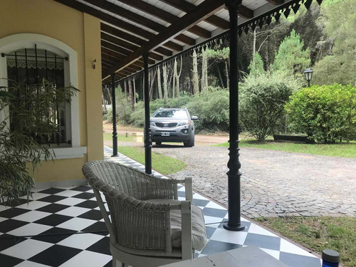 Toyota Hilux 2021 2.8 Cd Srv 177cv 4x4