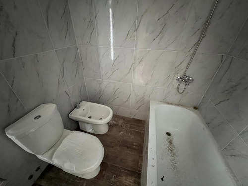 Departamento De Dos Ambientes Al Frente A La Venta En Wilde