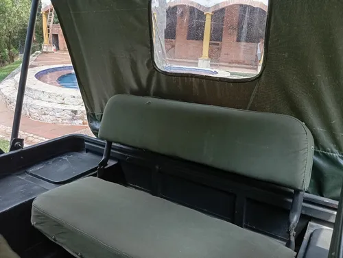 Jeep Willys 4j 2.2 4x4