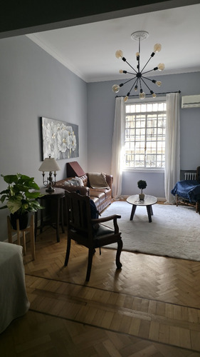 Departamento Piso Recoleta 3 Ambientes Con Dependencia