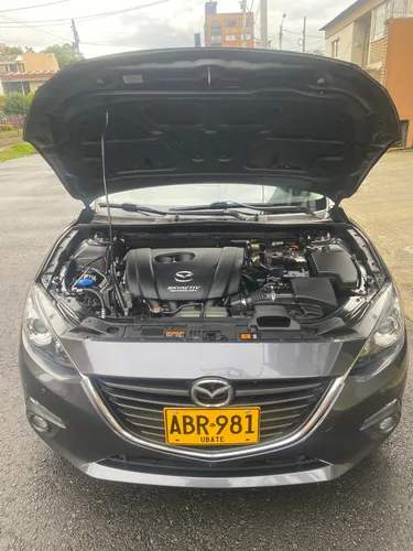 Mazda 3 2.0 Touring