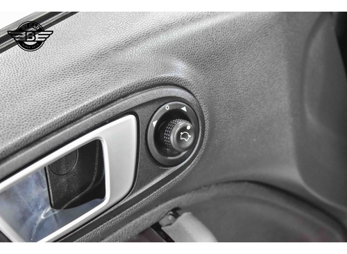 Ford Fiesta 1.6 SE PLUS SEDAN 16V FLEX 4P POWERSHIFT