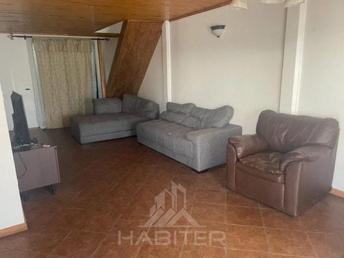 Casa En Venta De 4 Dorm. En Curicó