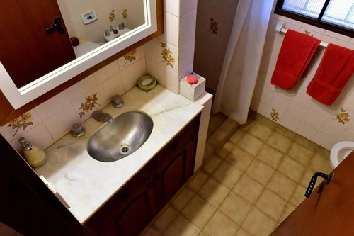 Casa En Venta - 2 Dormitorios 2 Baños - Cochera - 900mts2 - Francisco Álvarez, Moreno