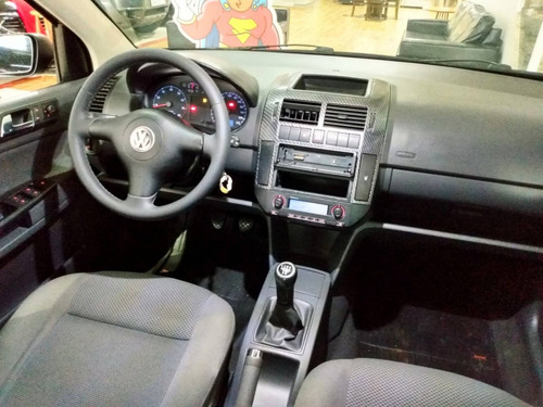 Imagem 8 de 12 de Volkswagen Polo 1.6 Mi Sportline 8v Flex 4p Manual