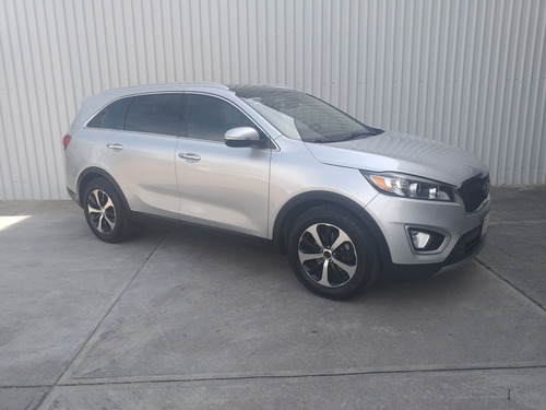 Imagen 4 de 15 de Kia Sorento 2016 3.3l Ex Pack Nav 7 Pas Mt