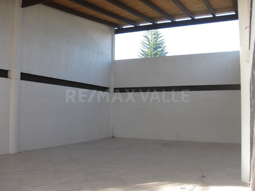 Imagen 5 de 9 de Local Comercial En Renta