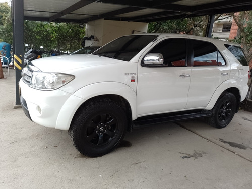 Toyota Fortuner 2.7l 4x2