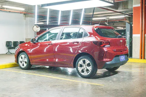 Chevrolet Onix 1.0T Premier Hatch At