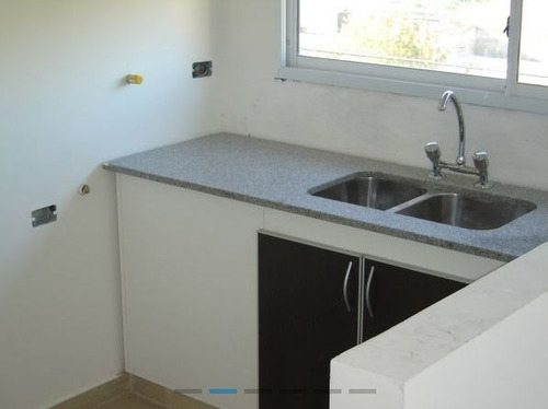 Departamento En Venta En Burzaco