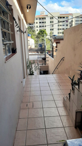 Vende-se Casa Com 4 Dormitórios E 3 Banheiros