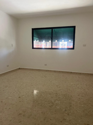 En Piantini! Apt En Alquiler Vacío Detrás De Blue Moll