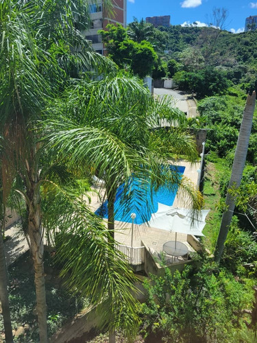 Imagen 28 de 30 de Alquilo Lujoso Apto 275 Mts (3.000 Sq/ft), 4 Hab, 5 Baños, Piscina, Seguridad 24 Hrs, Cámaras De Seguridad, 3 Puestos.