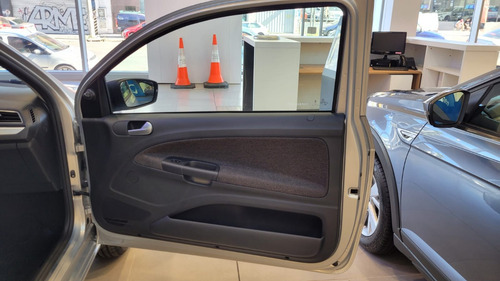 Volkswagen Saveiro 1.6 Msi Trendline Cs
