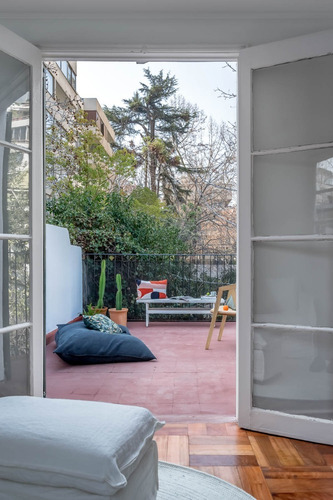 Imagen 16 de 30 de Encantadora Casa Renovada En Pasaje Con Patio(guardia Vieja)