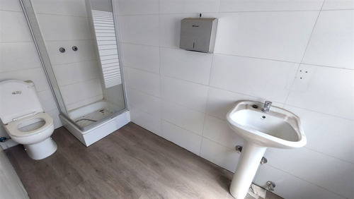 Casa En Venta De 5 Dorm. En Providencia
