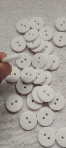Botão Branco Uniforme Jaleco Ano Novo 15mm Tamanho Médio 30u Branco Redondo Com 2 Furos