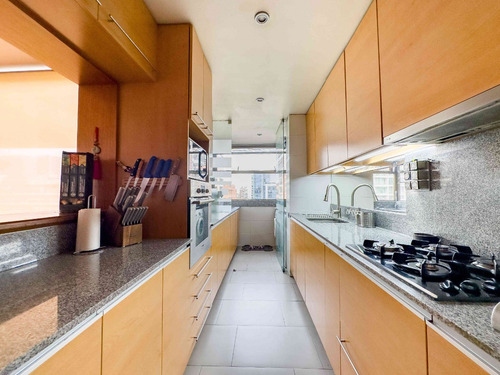Modern Furnished Flat, 3 Bedrooms, Next To Militares Riesco