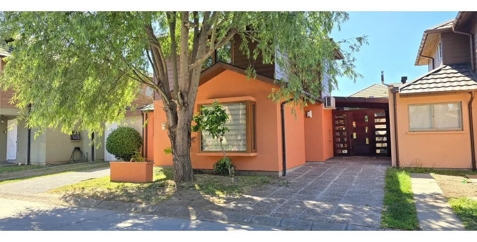 Imagen 1 de 30 de Venta Casa 4 Dormitorios En Barrio Toledo Chillán