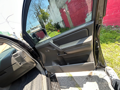 Nissan Armada 5.6 Se Piel Qc 4x2 At