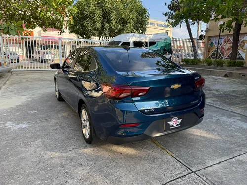 Chevrolet Onix 1.0T Premier Sedan At
