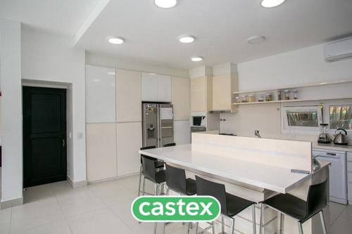 Moderna Casa En Venta En Terravista, General Rodriguez