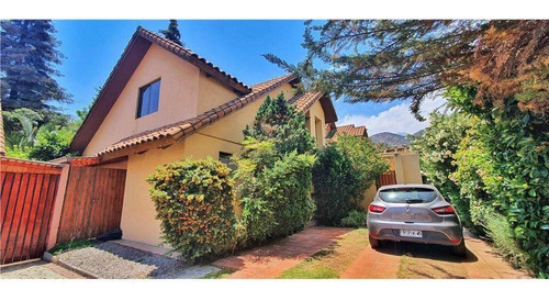 Imagen 3 de 27 de Oportunidad! Linda Y Acogedora Casa En Condominio