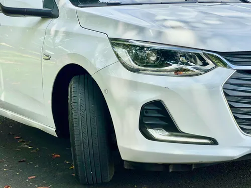 Chevrolet Onix 1.0T Premier Sedan At