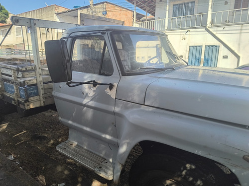 Ford F 14000 Ano 1987 Carroceria