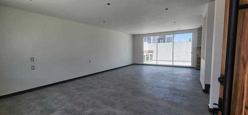 Casa En Venta En Residencial Mallorca, 4 Recamaras, Estudio, Cto Serv, 3 Autos