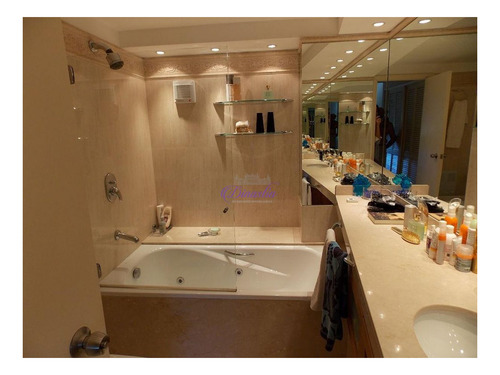 Imagen 16 de 22 de Venta Y Alquiler Temporario Apartemento De 3 Dormitorios Y Dependencia Playa Mansa, Punta Del Este.