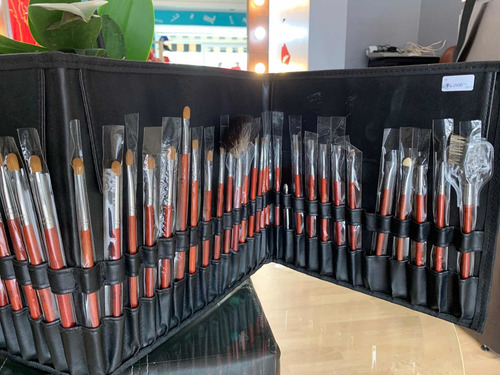Kit Profesional De Brochas Para Maquillaje