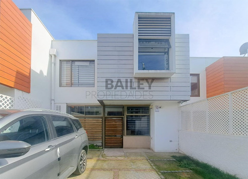 Casa En Arriendo En Concón