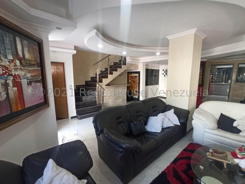Casa En Venta En El Limon Maracay Aragua 23-15629 Irrr