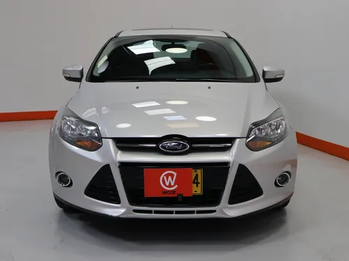 Ford Focus TITANIUM 2.0 TP CT TC 4P