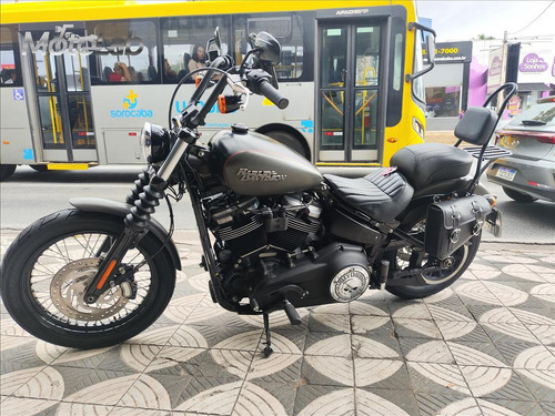 Harley-davidson Softail Street Bob