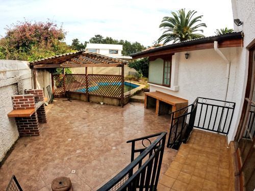Casa Familiar 291 M2 En 512 M2 Terreno Bosques De Montemar