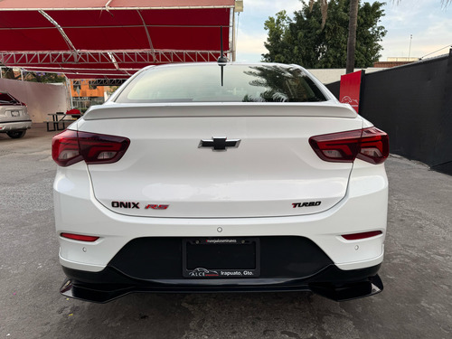 Chevrolet Onix 1.2t Premier L At