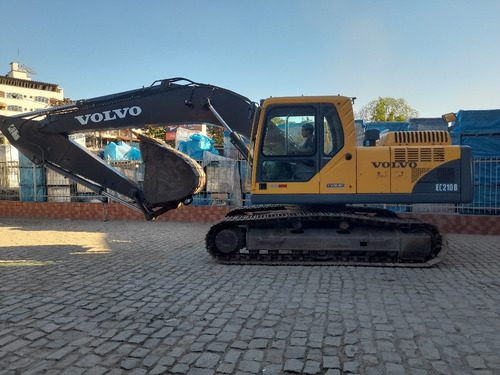 Imagem 7 de 14 de Escavadeira Volvo Ec210b 320d Pc200 320 R220 Cat Ano 2013